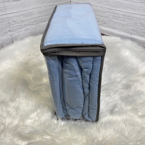 ✨SOLD-OUT✨Queen 4pc Sky Blue Flannel Bedsheets - Picture 2 of 4